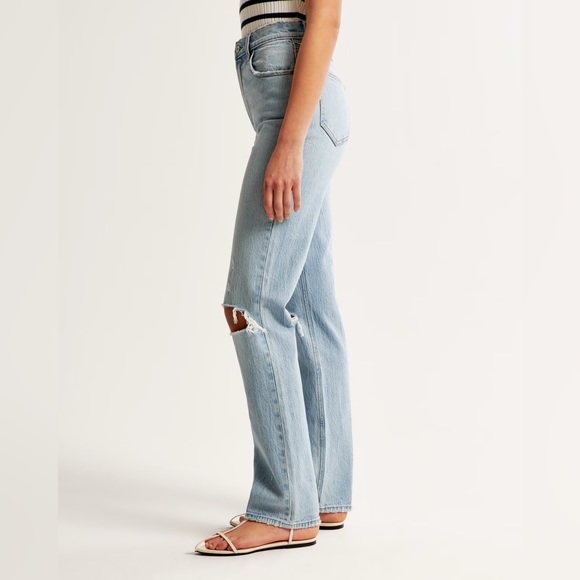 NWOT Abercrombie & Fitch Ultra High Rise 90s Straight Jean - Picture 4 of 9